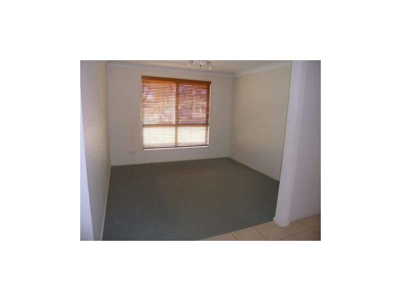 122 Queen Mary Street, Callala Beach NSW 2540