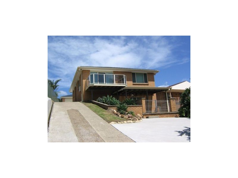 14 Comarong Street, Greenwell Point NSW 2540