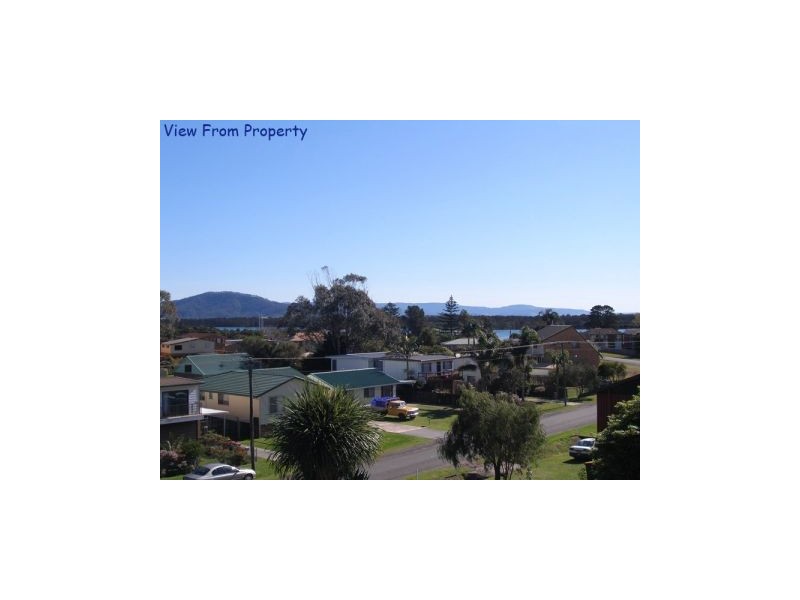 14 Comarong Street, Greenwell Point NSW 2540