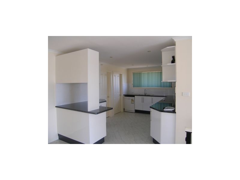 14 Comarong Street, Greenwell Point NSW 2540