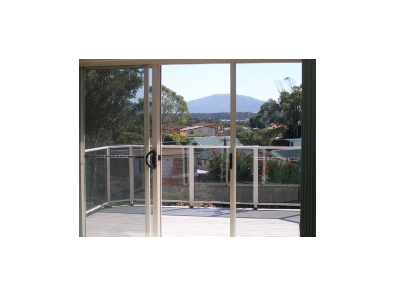 14 Comarong Street, Greenwell Point NSW 2540