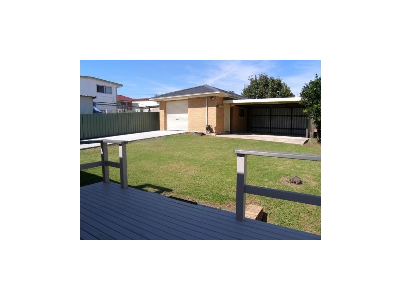 14 Comarong Street, Greenwell Point NSW 2540