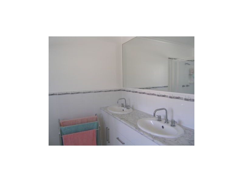 14 Comarong Street, Greenwell Point NSW 2540