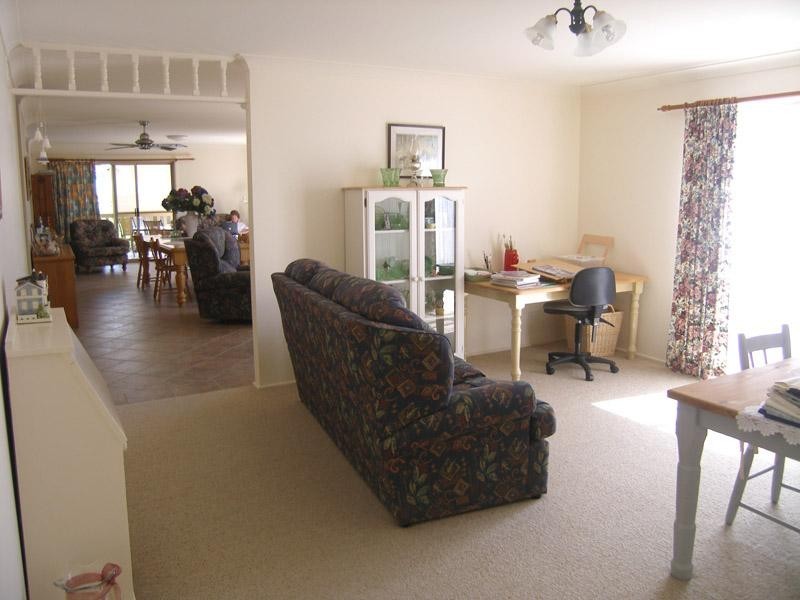 5 Church Street, Greenwell Point NSW 2540