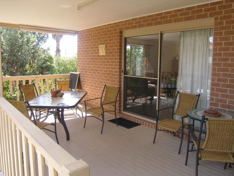 5 Church Street, Greenwell Point NSW 2540