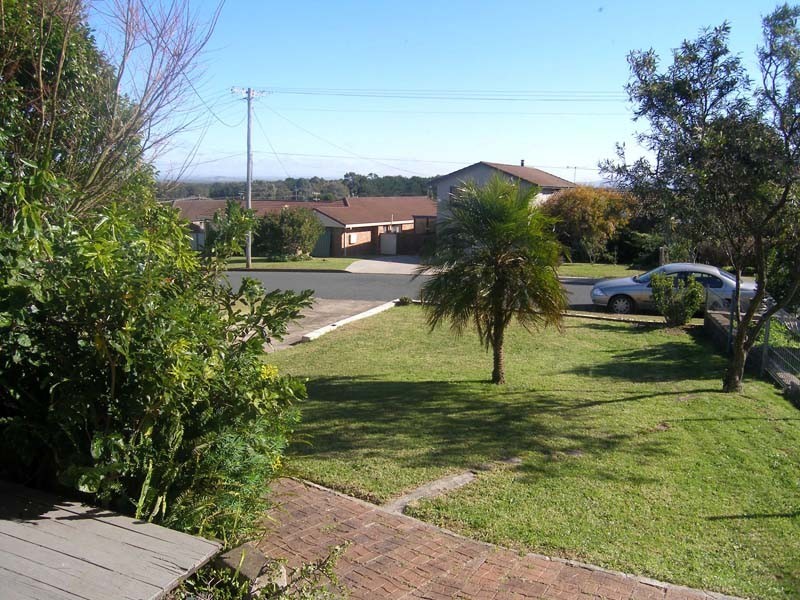 14 Bartlett Drive, Greenwell Point NSW 2540