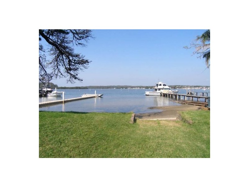 82 Greenwell Point Road, Greenwell Point NSW 2540