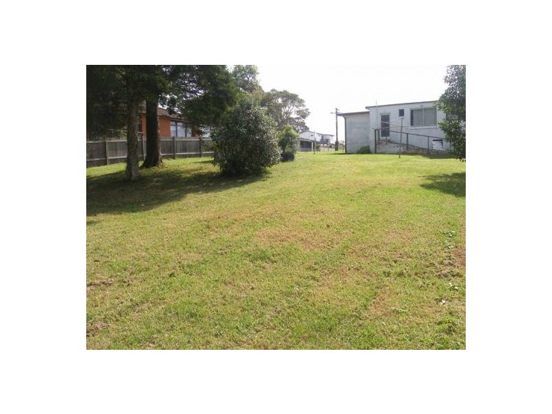 82 Greenwell Point Road, Greenwell Point NSW 2540