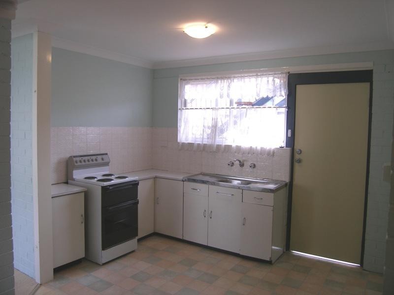 2/59 Comarong Street, Greenwell Point NSW 2540