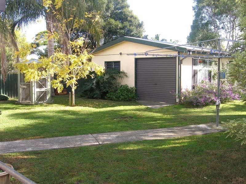 5 Leonore Avenue, Greenwell Point NSW 2540