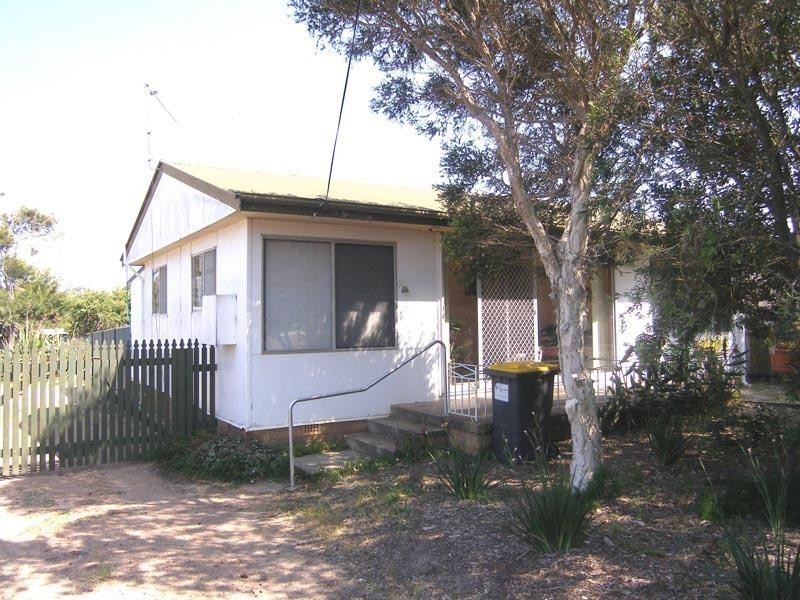 3 Prince Edward Avenue, Culburra Beach NSW 2540