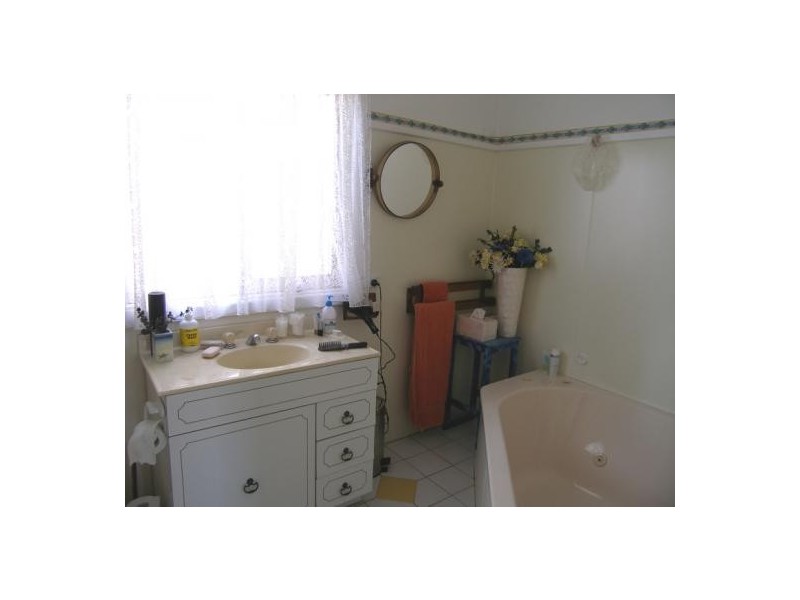 16 Jervis Stret, Greenwell Point NSW 2540