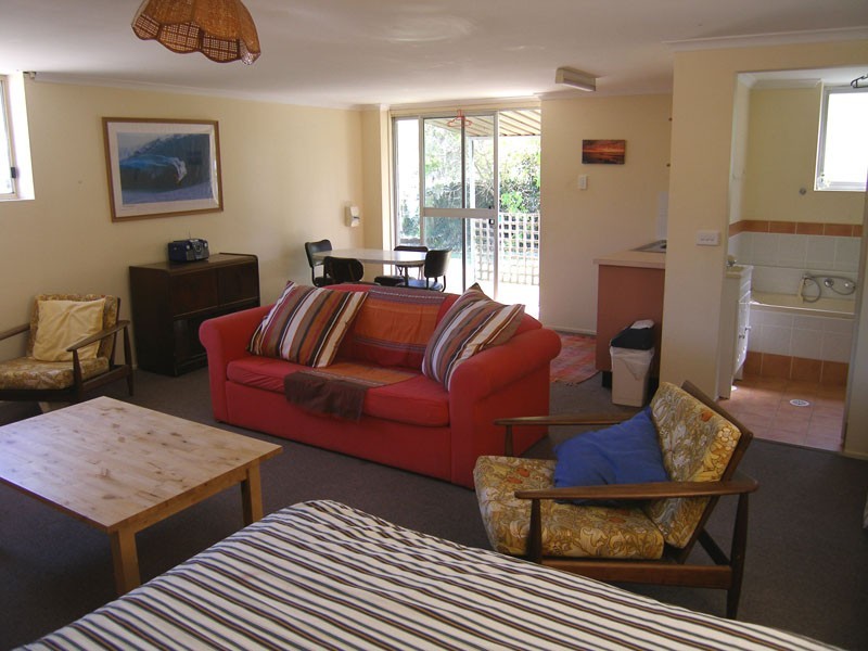 1 Orient Point Road, Culburra Beach NSW 2540