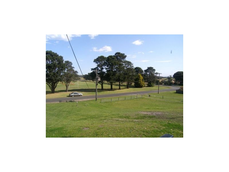 7 South Street, Greenwell Point NSW 2540