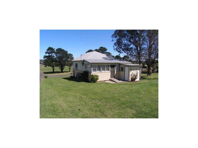 7 South Street, Greenwell Point NSW 2540