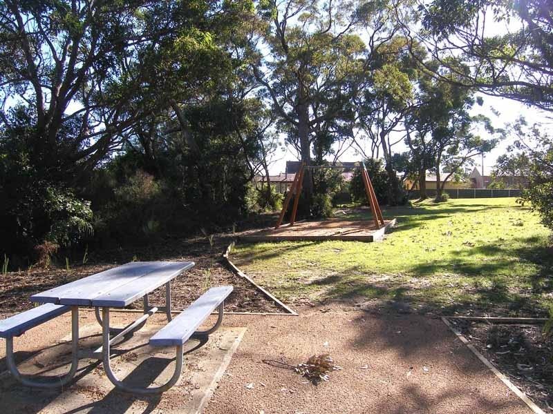 2 Merimbula Street, Currarong NSW 2540