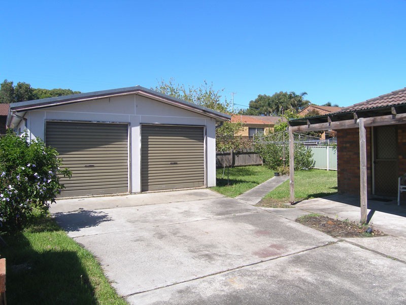 2 Bindaree Street, Greenwell Point NSW 2540
