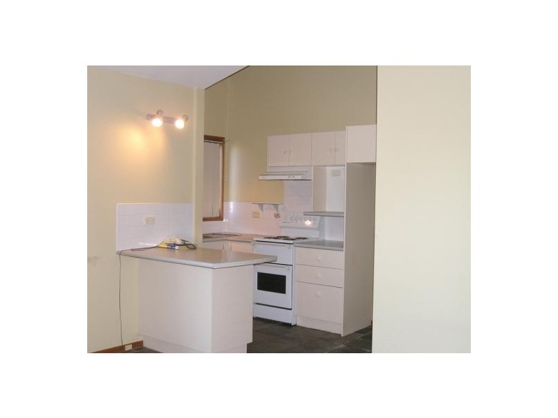 1/27 Adelaide Street, Greenwell Point NSW 2540