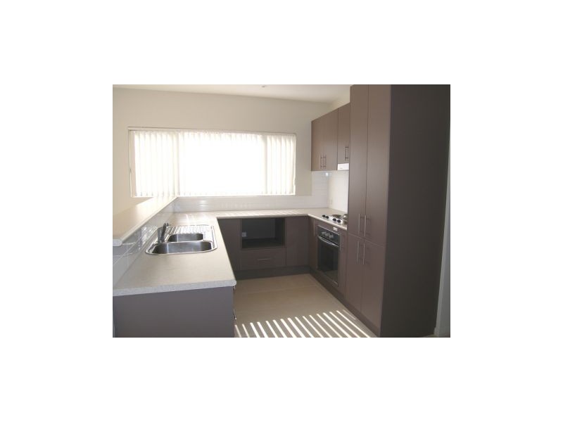 2/27e Gowlland Crescent, Callala Bay NSW 2540