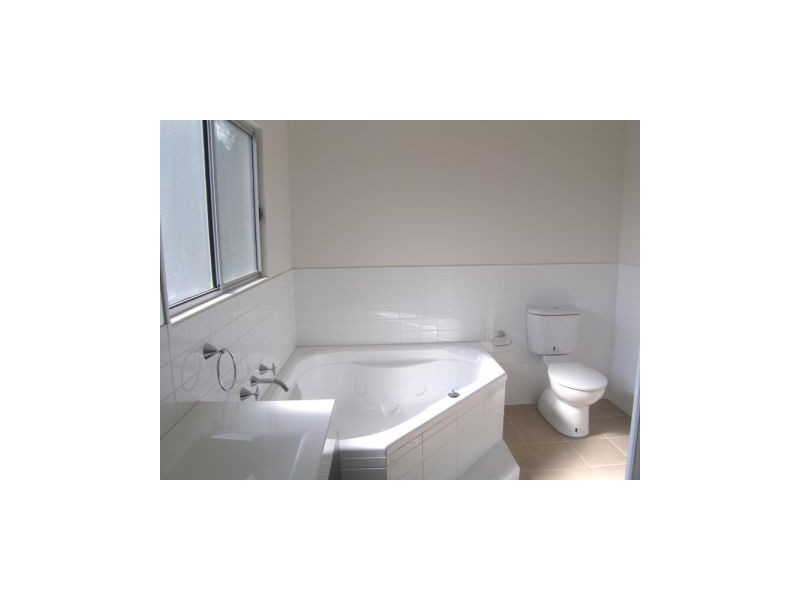 2/27e Gowlland Crescent, Callala Bay NSW 2540