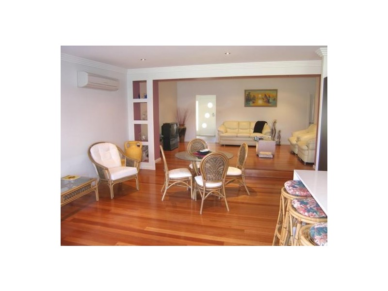 .14 Crookhaven Drive, Greenwell Point NSW 2540