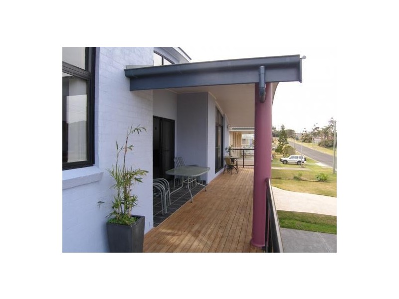 45 Eastbourne Avenue, Culburra Beach NSW 2540