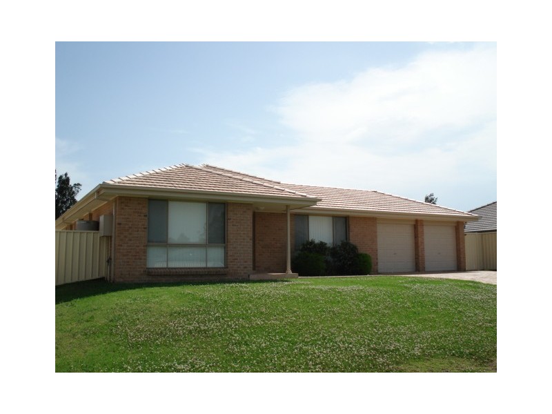 13 Bluegum Way, North Nowra NSW 2541