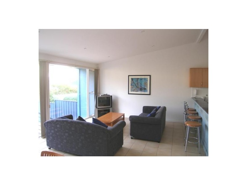 1/17 Superb Crescent, Callala Bay NSW 2540