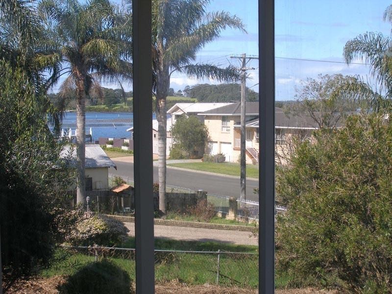 21 South Street, Greenwell Point NSW 2540