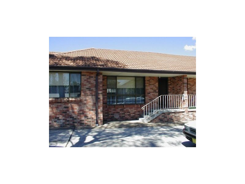 2/104 East Street, Nowra NSW 2541