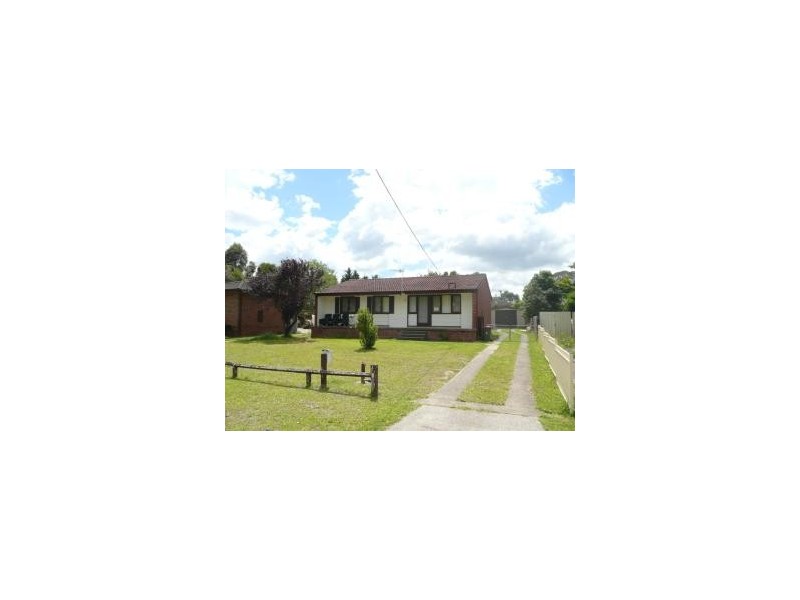 43 Sampson Crescent, Bomaderry NSW 2541