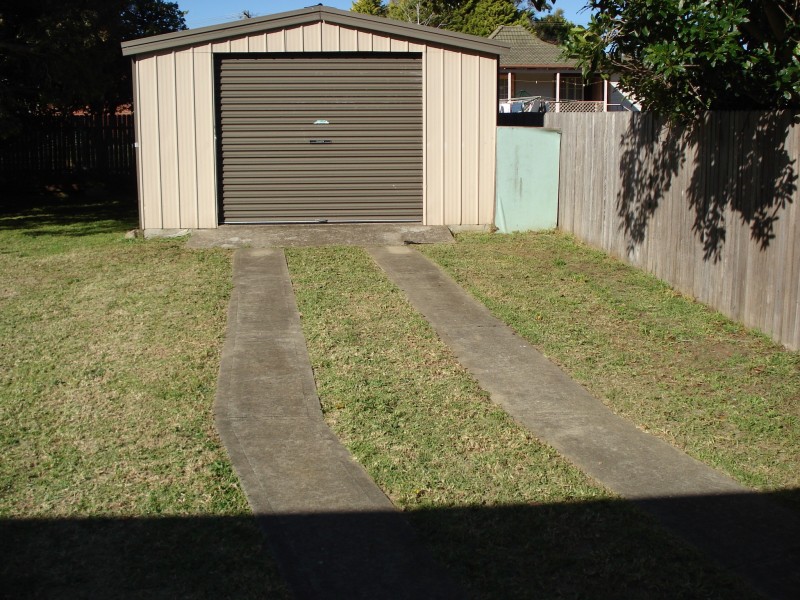 43 Sampson Crescent, Bomaderry NSW 2541