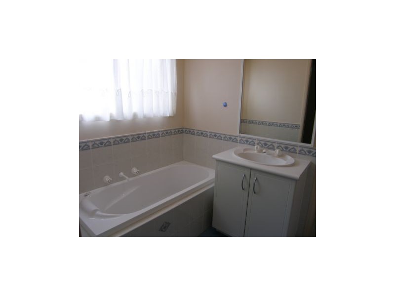 34 Carson Crescent, Callala Bay NSW 2540