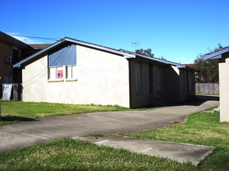 2/2 Shorland Place, Nowra NSW 2541