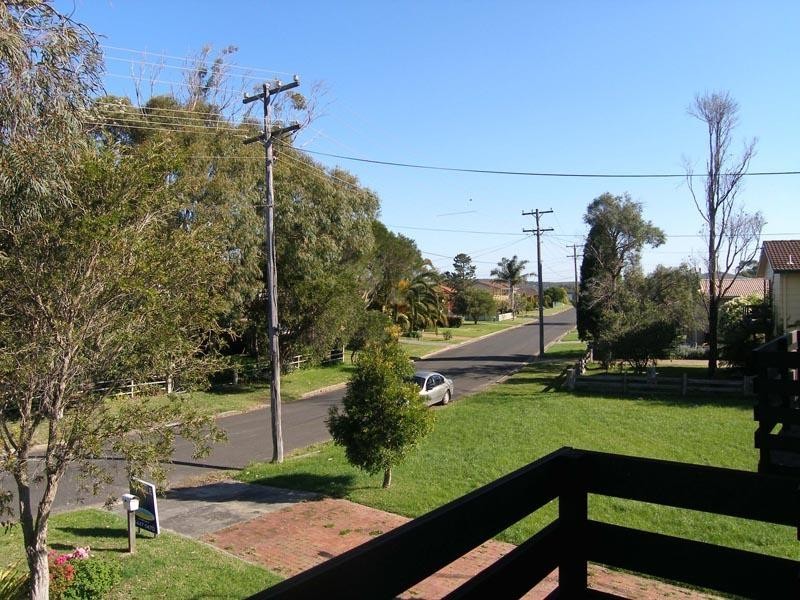 5 Bailey Avenue, Greenwell Point NSW 2540