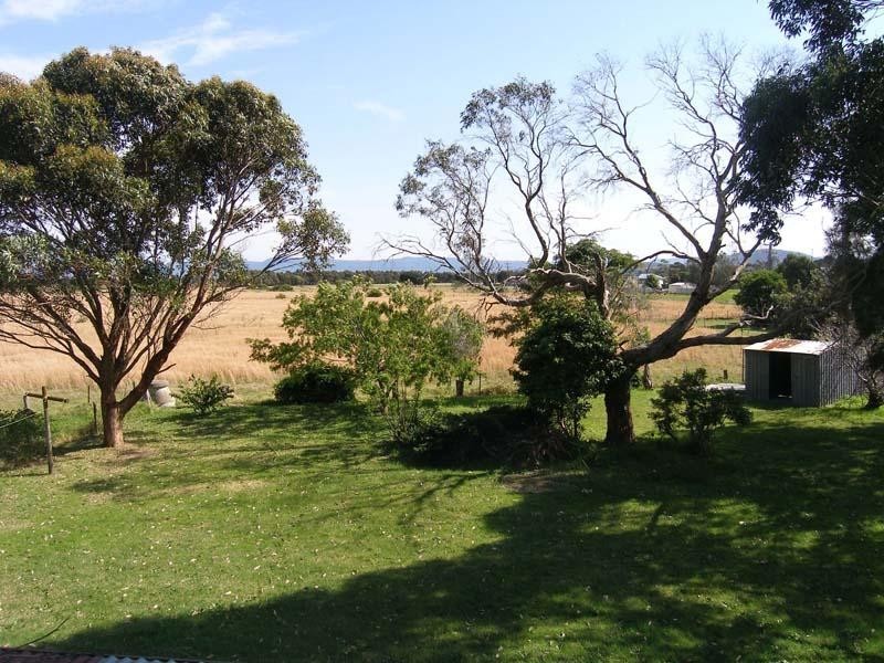 5 Bailey Avenue, Greenwell Point NSW 2540