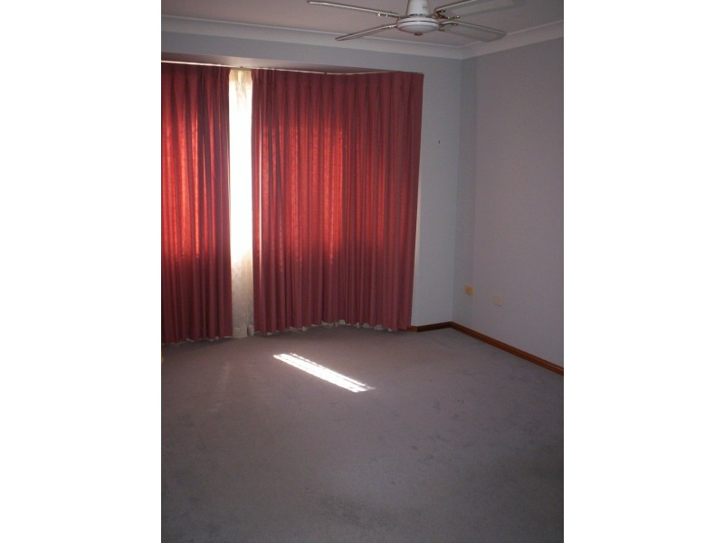 70 Riverview Road, Nowra NSW 2541