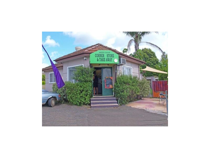 13 Cambewarra Road, Bomaderry NSW 2541