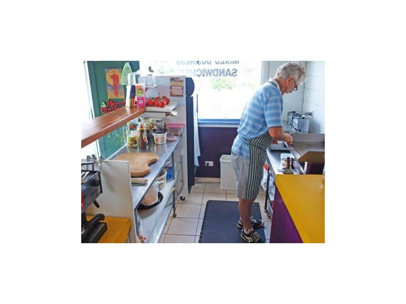 13 Cambewarra Road, Bomaderry NSW 2541