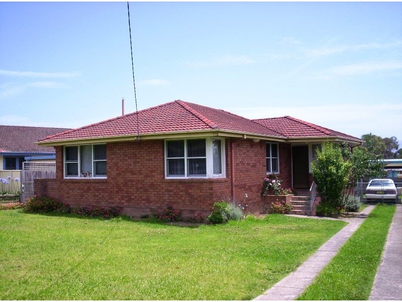 37 McKay Street, Nowra NSW 2541