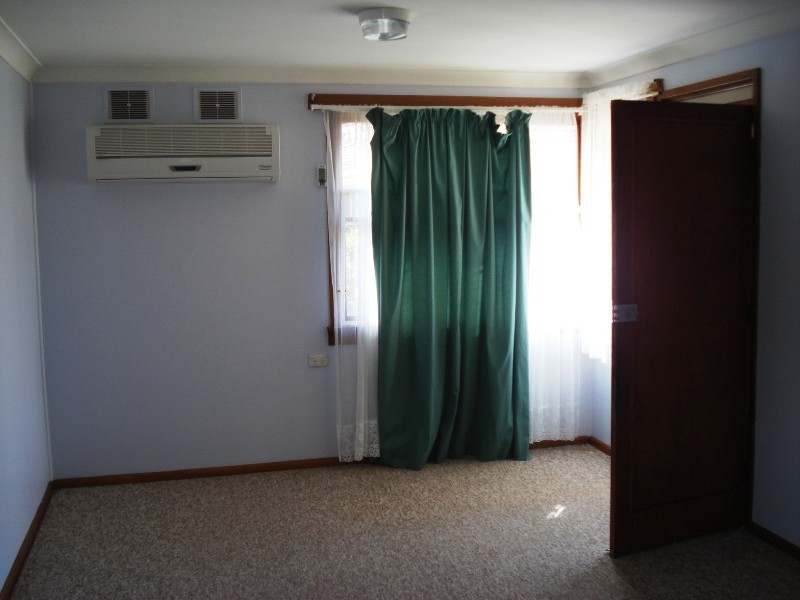 37 McKay Street, Nowra NSW 2541