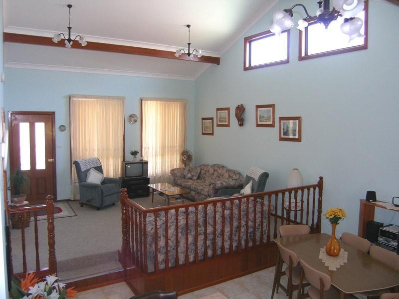 17 Lamond Street, Currarong NSW 2540