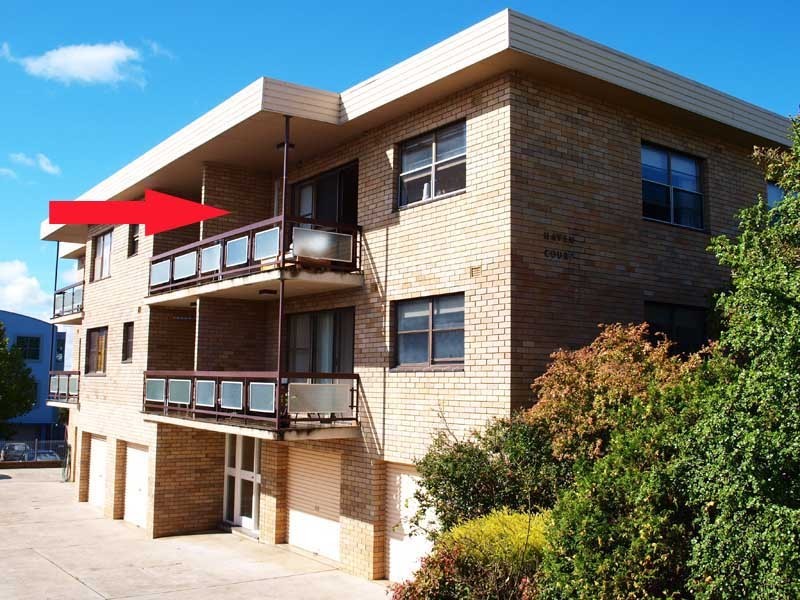 2/6 Burr Avenue, Nowra NSW 2541