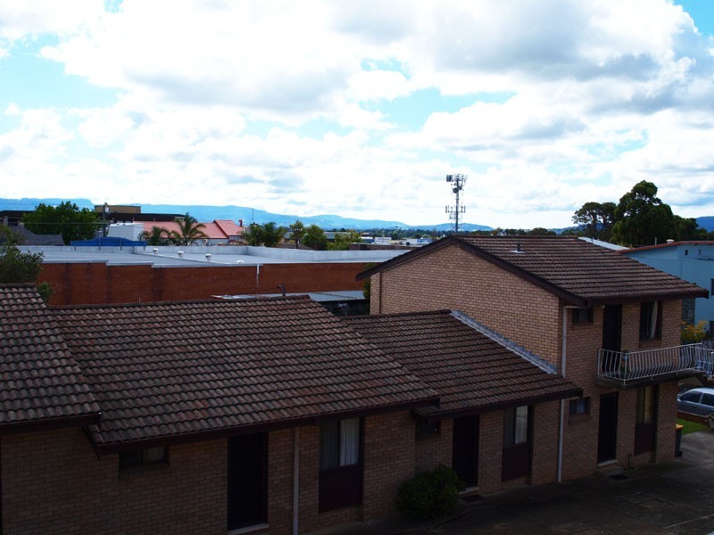 2/6 Burr Avenue, Nowra NSW 2541