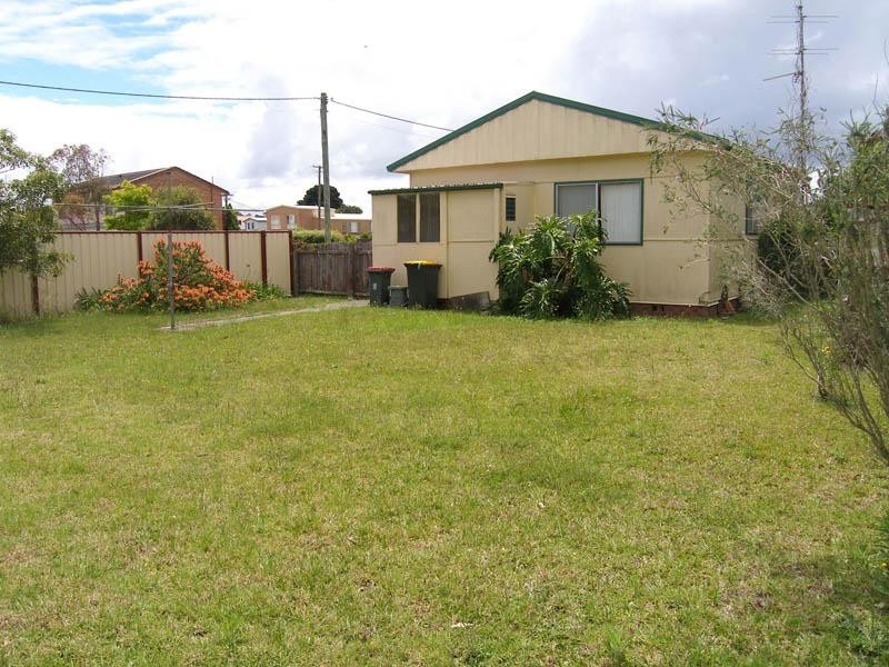 55 Haiser Road, Greenwell Point NSW 2540