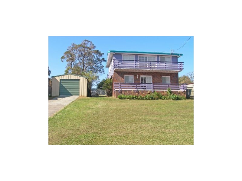 10 Ophir Street, Orient Point NSW 2540