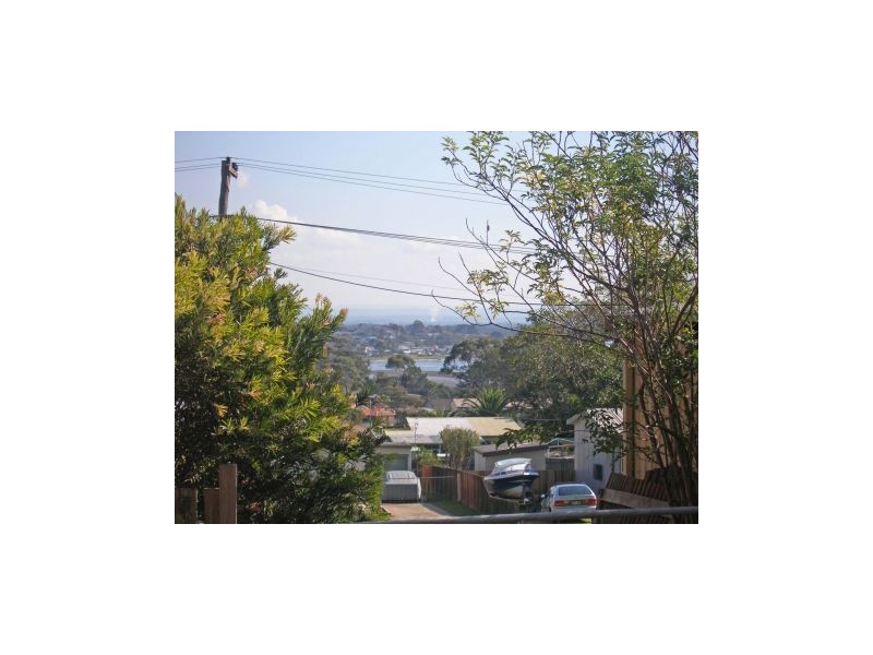 10 Ophir Street, Orient Point NSW 2540