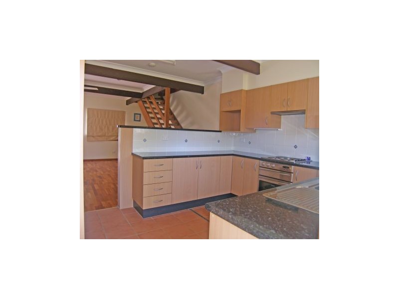 10 Ophir Street, Orient Point NSW 2540