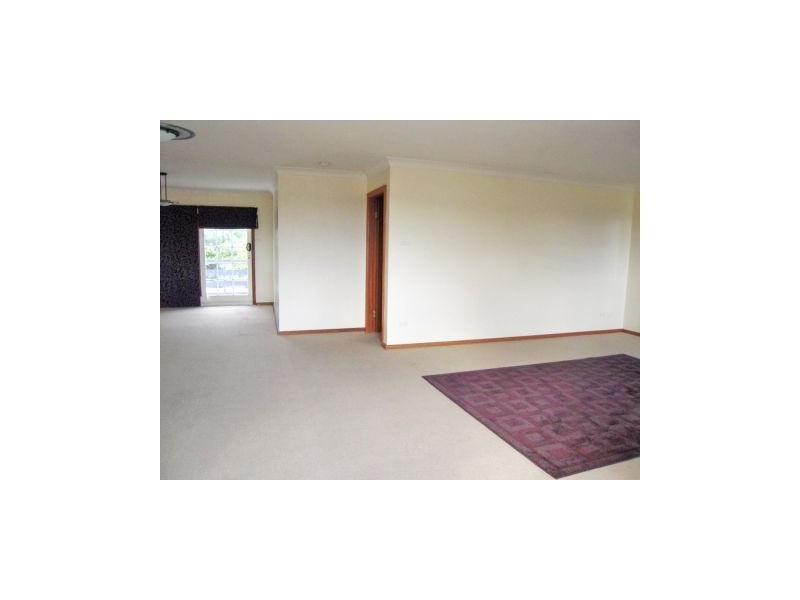 10 Ophir Street, Orient Point NSW 2540