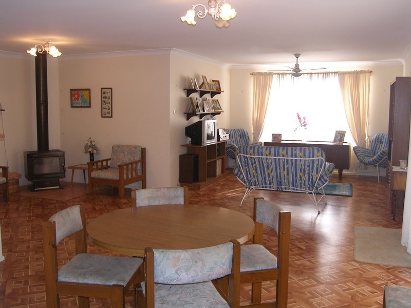 27 Greenwell Point Road, Greenwell Point NSW 2540